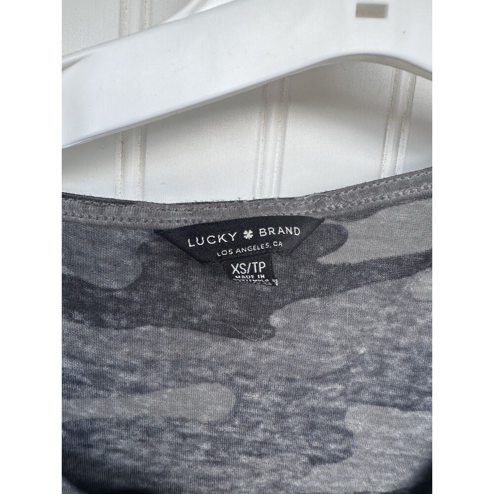 Lucky Brand Women's Camo Print V-Neck T-Shirt Size Small With Front Tie